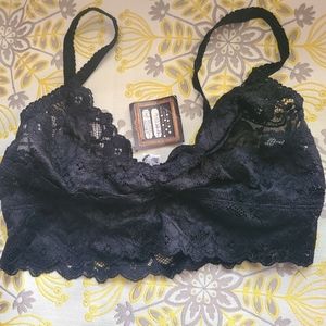 Wishlist NWT Black Lace Bralette  sizeM